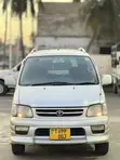Toyota Noah 2005 Silver - 3