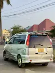 Toyota Noah 2005 Silver - 4