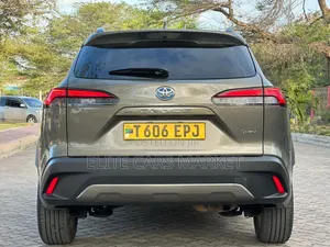 Toyota Corolla Cross HEV 2025 Gray