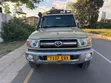 Toyota Land Cruiser 2010 Beige - 4
