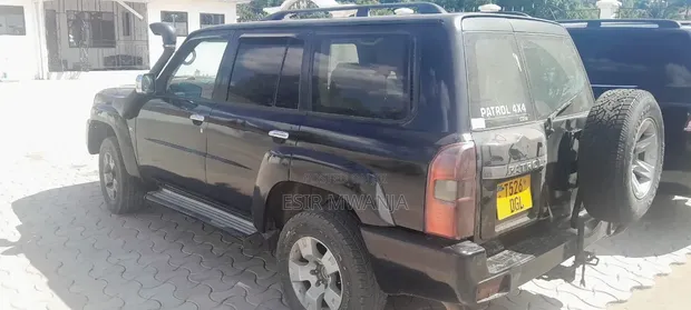 Nissan Patrol 2009 Black - 1