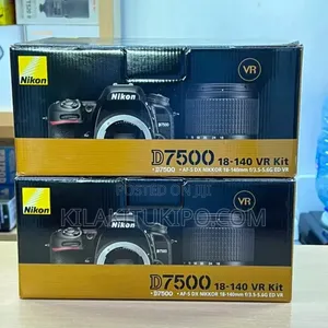 Nikon D7500 DSLR Camera with 18-140mm Lens