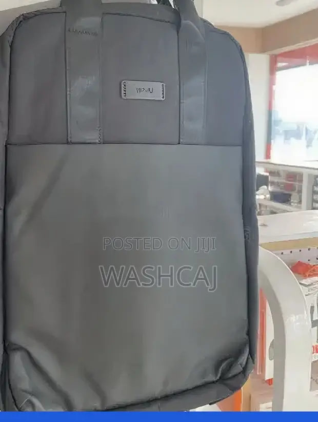 15.6” Wiwu Waterproof Laptop Bag - 1