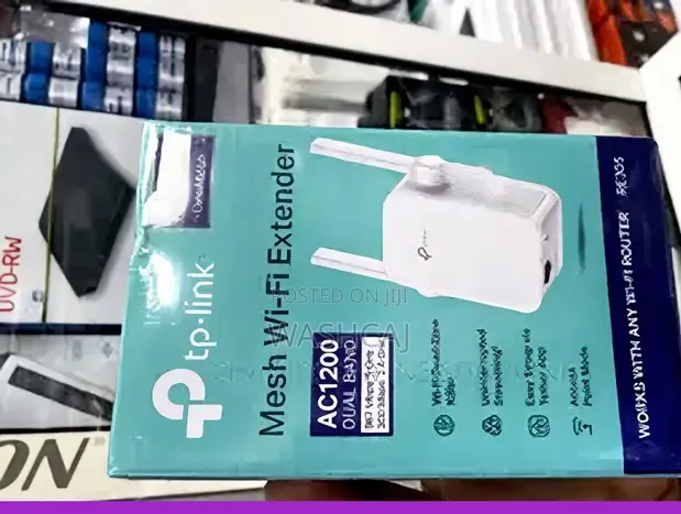 TP-Link RE305 AC1200 Mesh WiFi Extender - 1