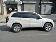 Toyota RAV4 2004 White - 4