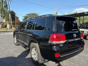 Toyota Land Cruiser ZX 2016 Black