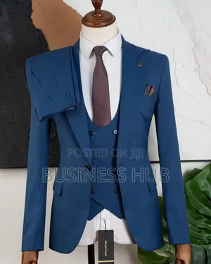 Suti Mpya ya Bluu ya Kibiashara