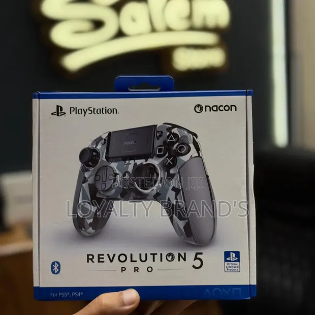 Nacon Revolution 5 Pro Controller - Army Camo - 1