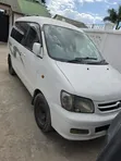 Toyota Noah 2001 White - 4