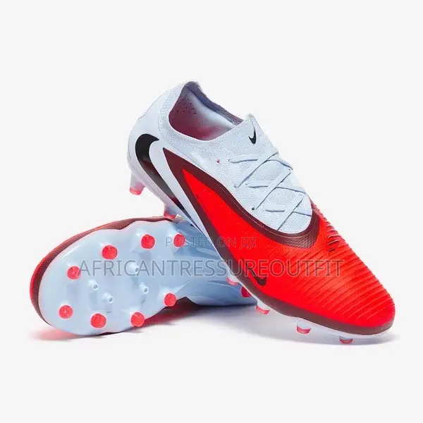 Nike Phantom GX Pro Low Football Boots - 1
