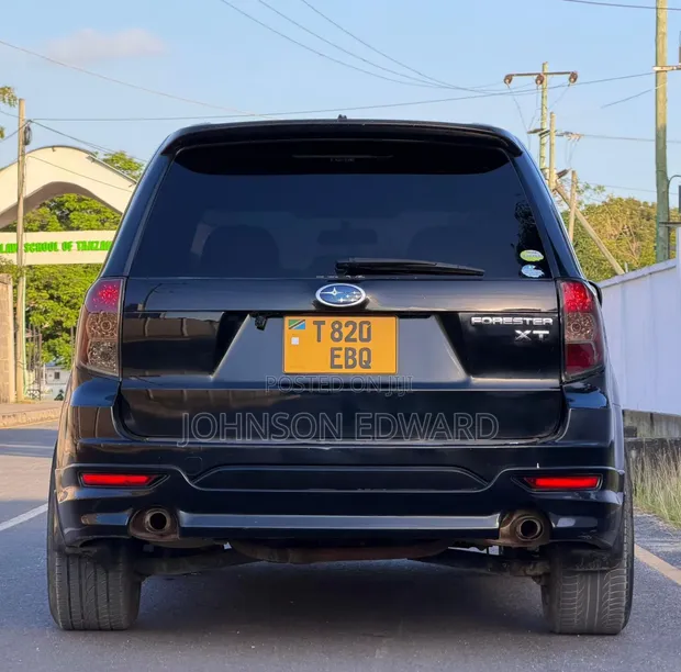 Subaru Forester 2009 Black - 1