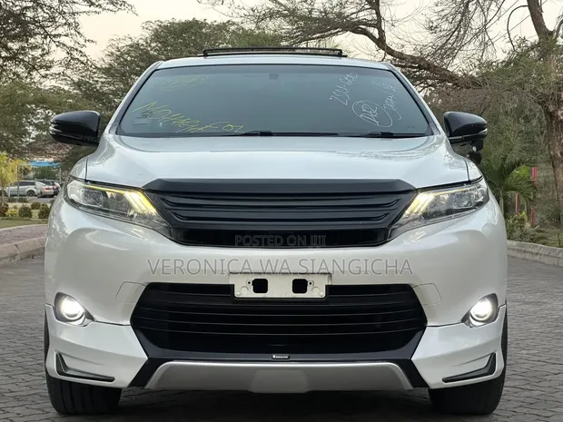 Toyota Harrier 2015 Pearl White - 1