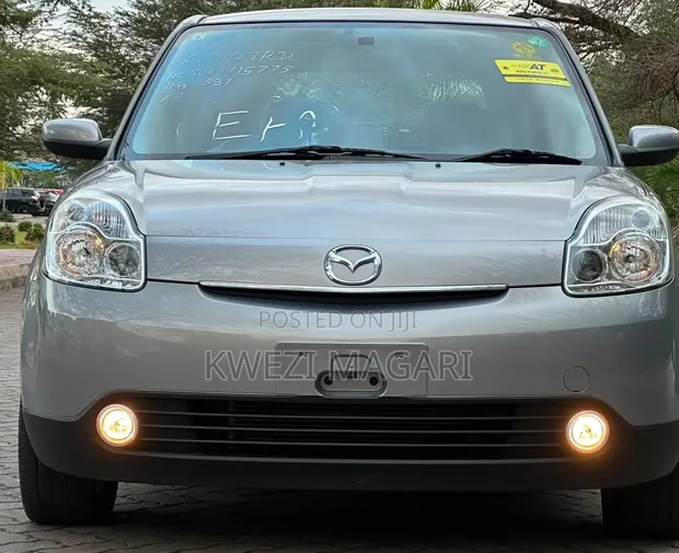 Mazda Verisa 2009 Silver - 1