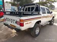 Toyota Hilux 2002 Nyeupe - 3