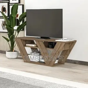 Pipralla TV Stand