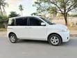 Toyota Sienta 2008 Nyeupe - 4