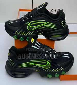 UISSO Brand New Two Sneakers Shoes