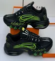 UISSO Brand New Two Sneakers Shoes - 4