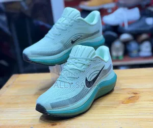 Brand New Nike Sneakers - Men's Size 40-45