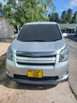 Toyota Noah 2008 Silver - 1