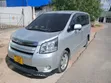 Toyota Noah 2008 Silver - 2