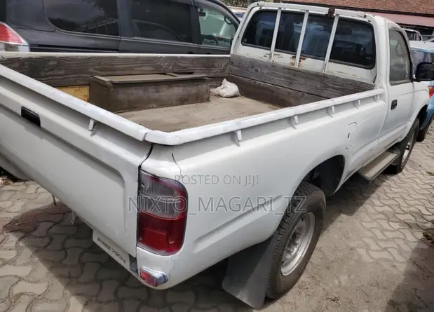 Toyota Hilux 2012 Single Cabin - 1