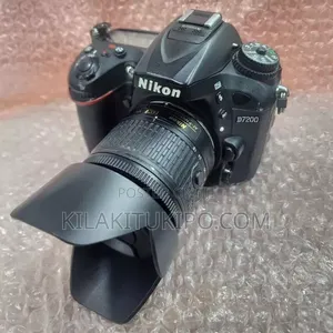 Nikon D7200 DSLR Camera with 18-55mm Lens (Used)