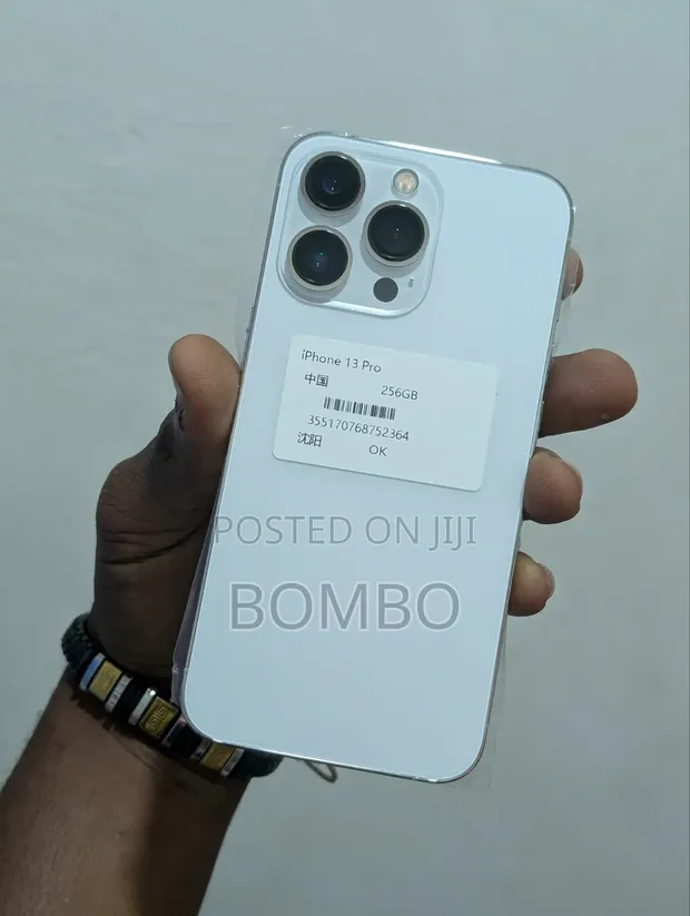 Apple iPhone 13 Pro 256GB Nyeupe - 1