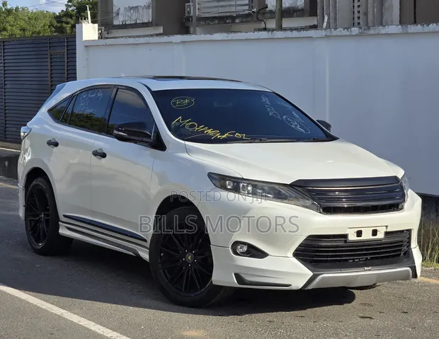 Toyota Harrier 2.0 4WD 2015 White - 1