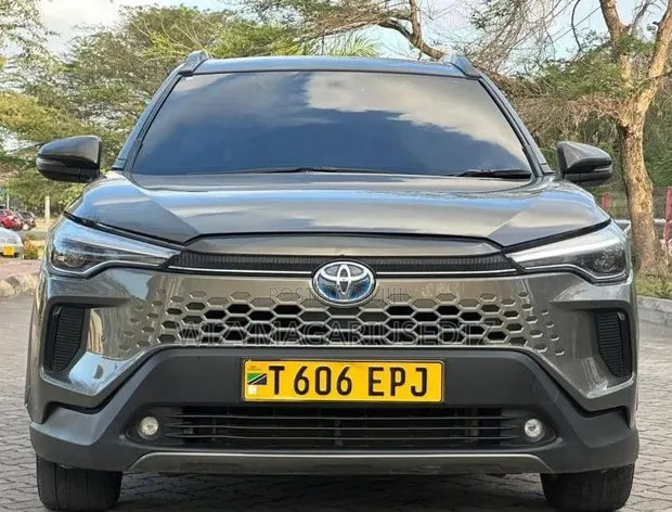 Toyota Corolla Cross 2025 Burgundy - 1