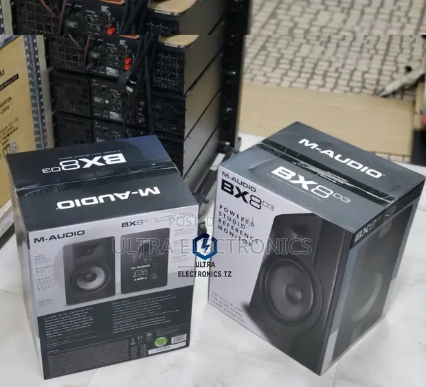 M-Audio BX8 D3 Studio Reference Monitors - 1