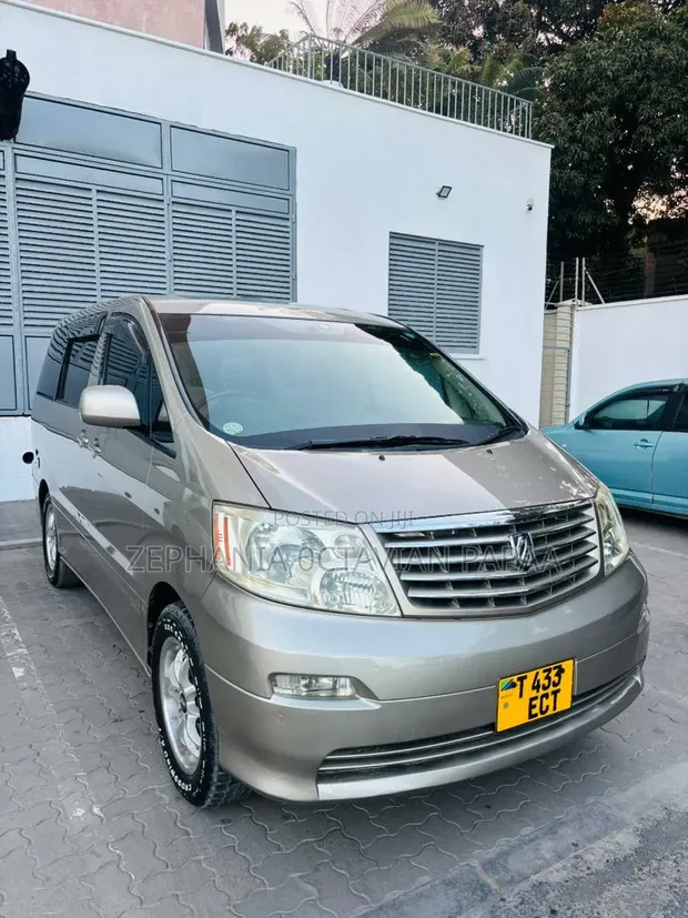 Toyota Alphard 2005 Silver - 1