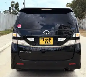 Toyota Vellfire V 2.4 4WD 7-Seater 2011