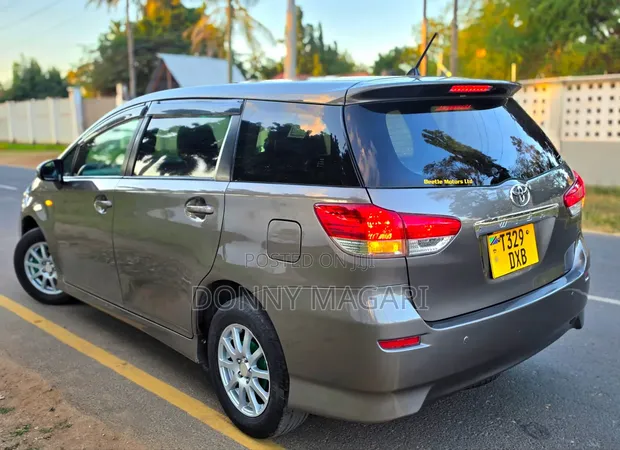 Toyota Wish 2012 Gray - 1