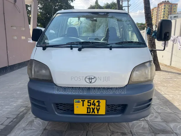 Toyota TownAce 2010 Nyeupe - 1