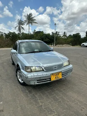 Toyota Corsa 2003 Nyeupe
