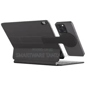 Powerology DynaBoard Keyboard Case for iPad 10th Gen with MagSafe
