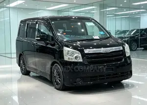 Toyota Noah 2.0 YY AWD 2007 - Matt Black