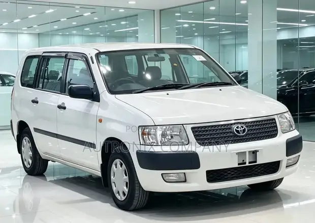 Toyota Succeed 2006 - 1