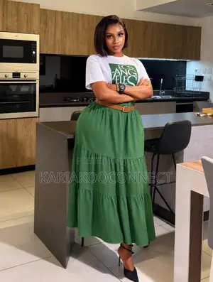 LA Graphic Tee & Tiered Green Midi Skirt Set