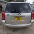 Toyota Raum 2004 Nyeupe - 2