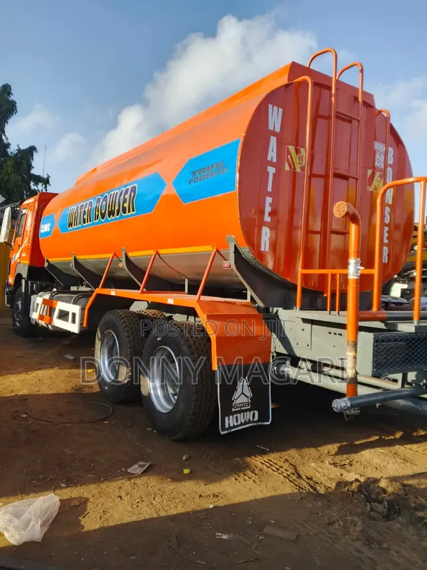 CNHTC Howo 371 Water Bowser - 22,500L - 1