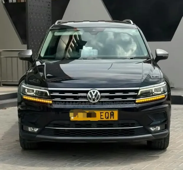 Volkswagen Tiguan 2019 Black - 1