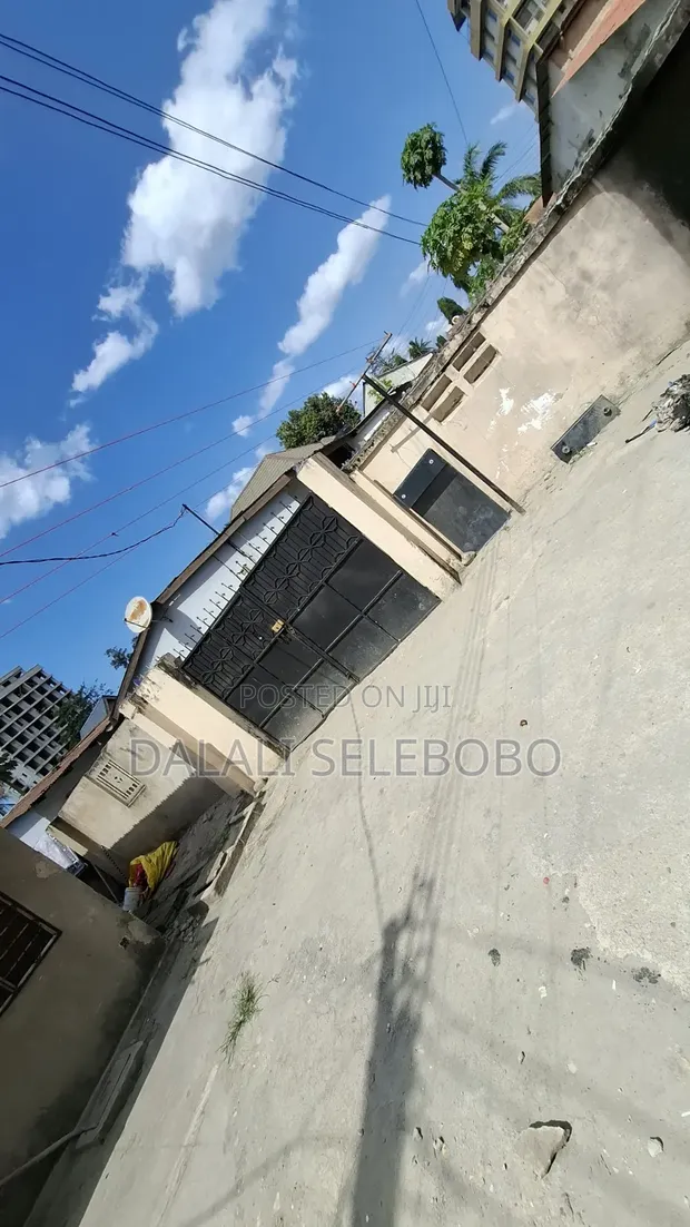 3-Bedroom Bungalow for Rent in Sinza Legho - 1