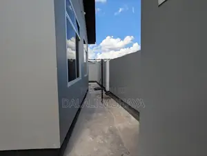 5-Bedroom House for Sale in Mazizini, Ukonga