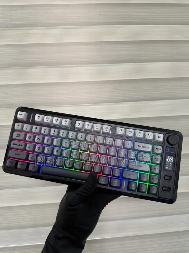 FREEWOLF M75 Mechanical Gaming Keyboard - 1