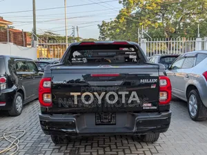 Toyota Hilux GR Sport 2023