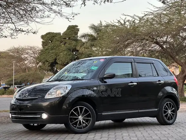 Mazda Verisa 2013 Black - 1
