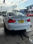 BMW 320i 2010 White - 3