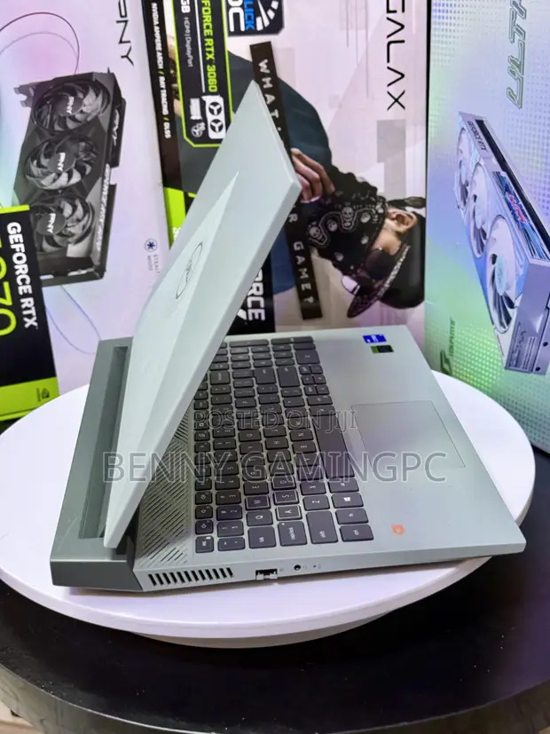 Dell G15 5511 Laptop: Intel Core i7, 16GB RAM, 512GB SSD, RTX 3060 - 1